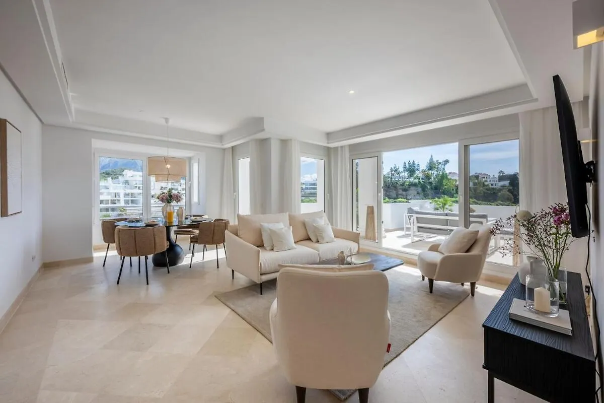 Elegant Duplex Penthouse With Sea And Mountain Views Apartment Marbella