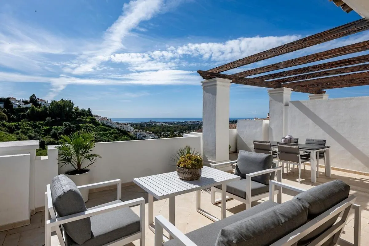 Elegant Duplex Penthouse With Sea And Mountain Views Apartment Marbella