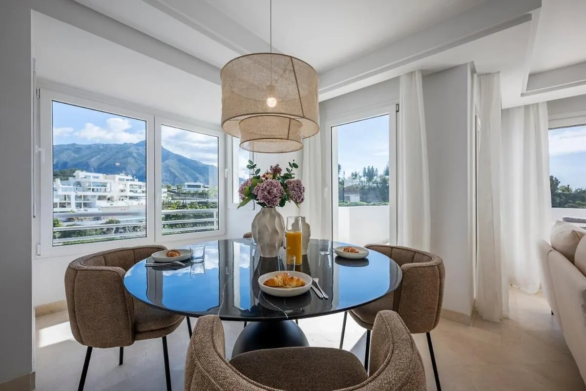 Elegant Duplex Penthouse With Sea And Mountain Views Apartment Marbella