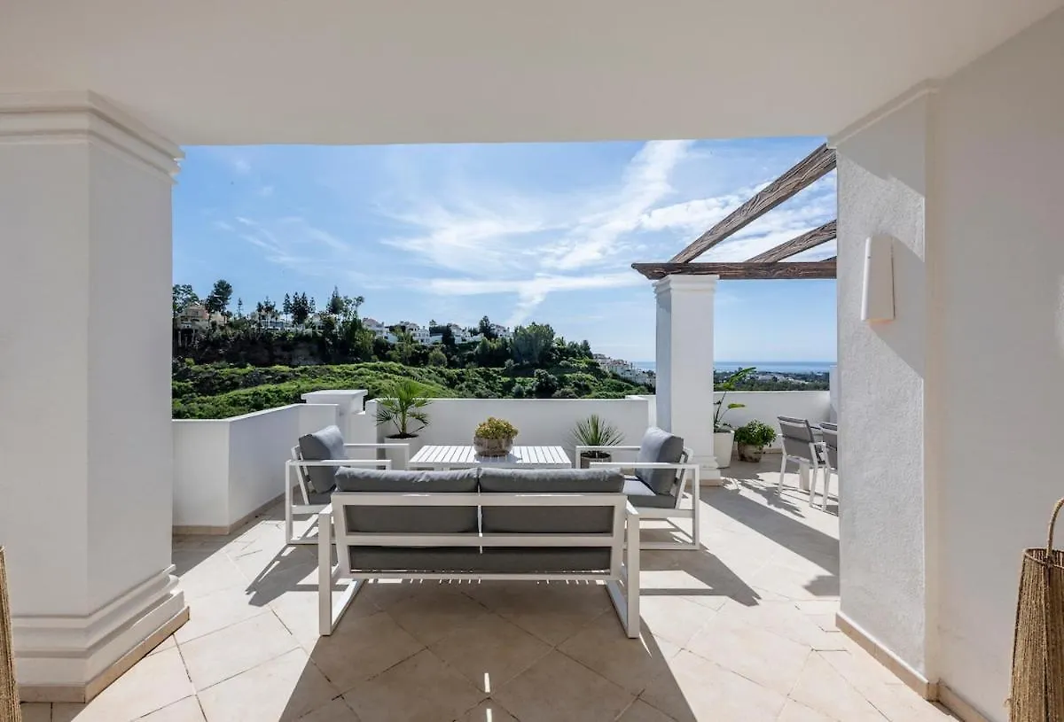 Elegant Duplex Penthouse With Sea And Mountain Views Apartment Marbella