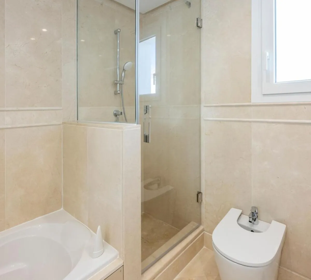 Elegant Duplex Penthouse With Sea And Mountain Views Apartment Marbella