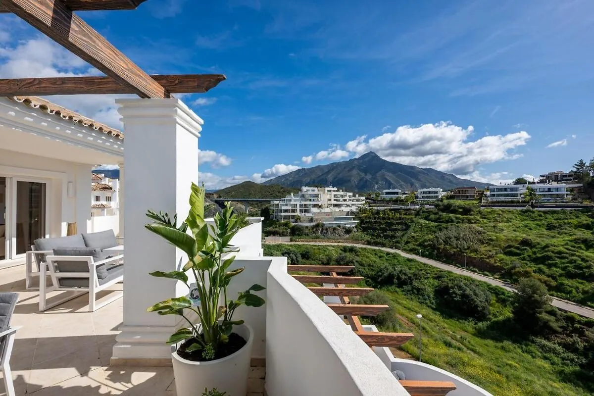 Elegant Duplex Penthouse With Sea And Mountain Views Apartment Marbella 0*,  Spain