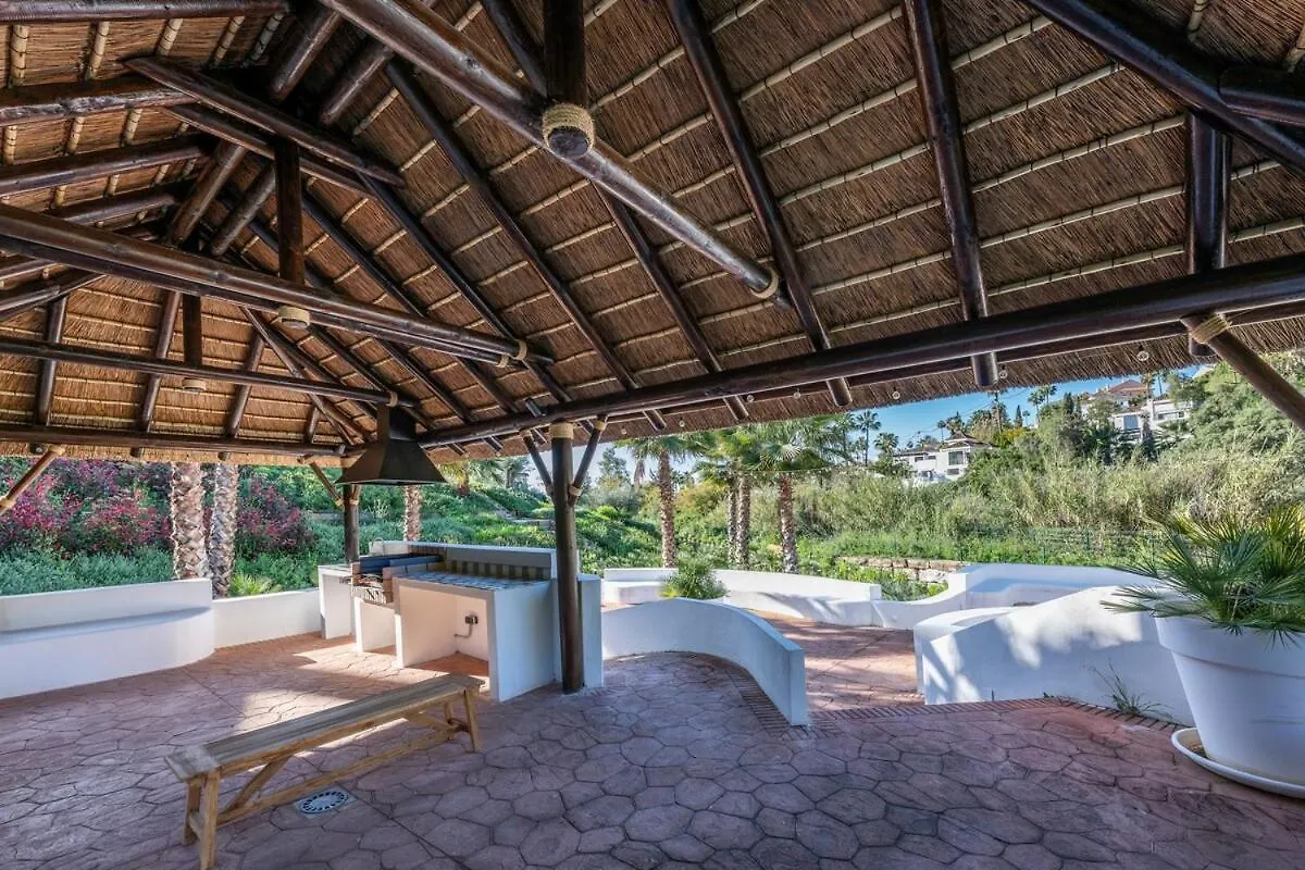 Elegant Duplex Penthouse With Sea And Mountain Views Apartment Marbella