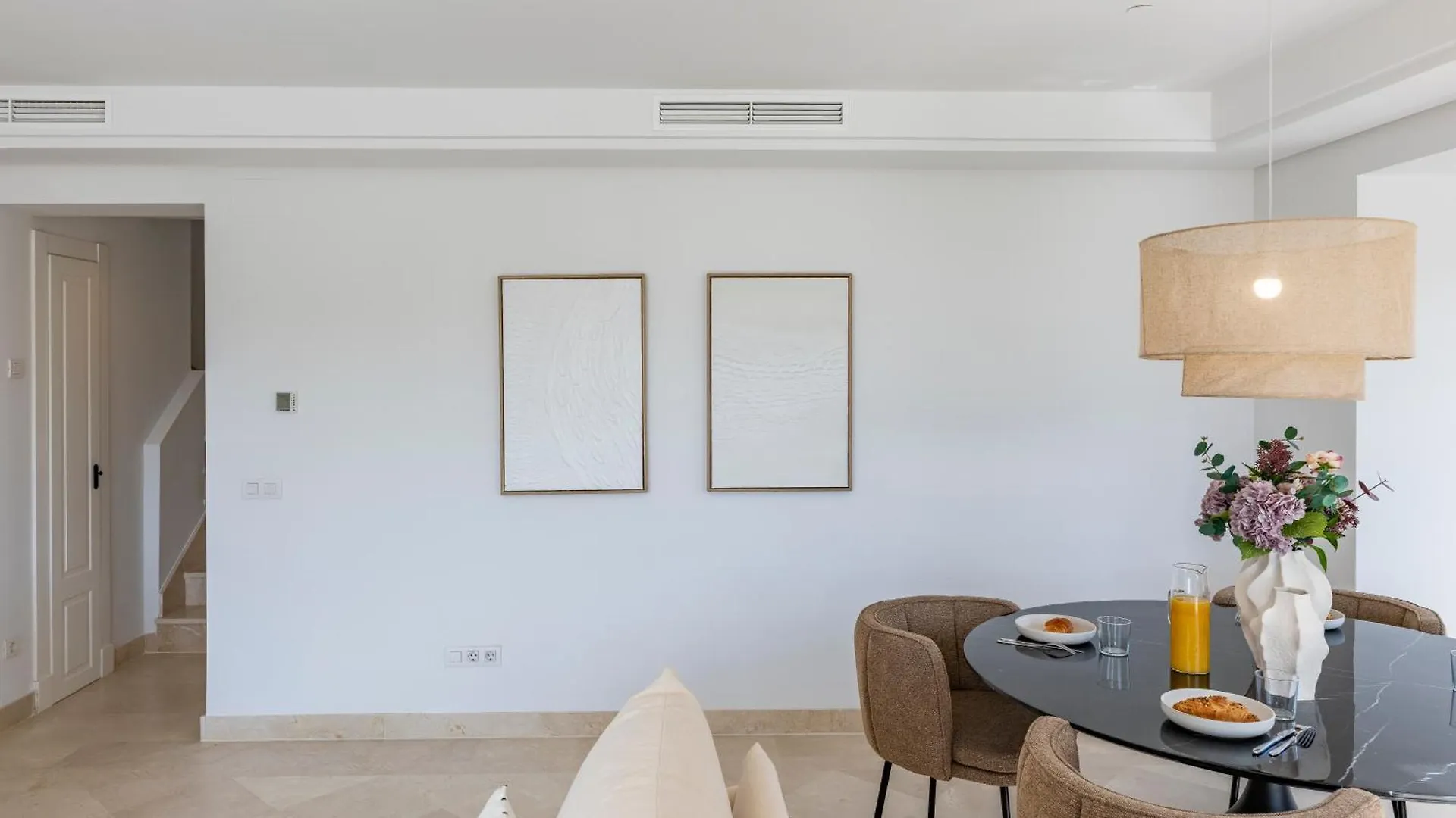 Elegant Duplex Penthouse With Sea And Mountain Views Apartment Marbella