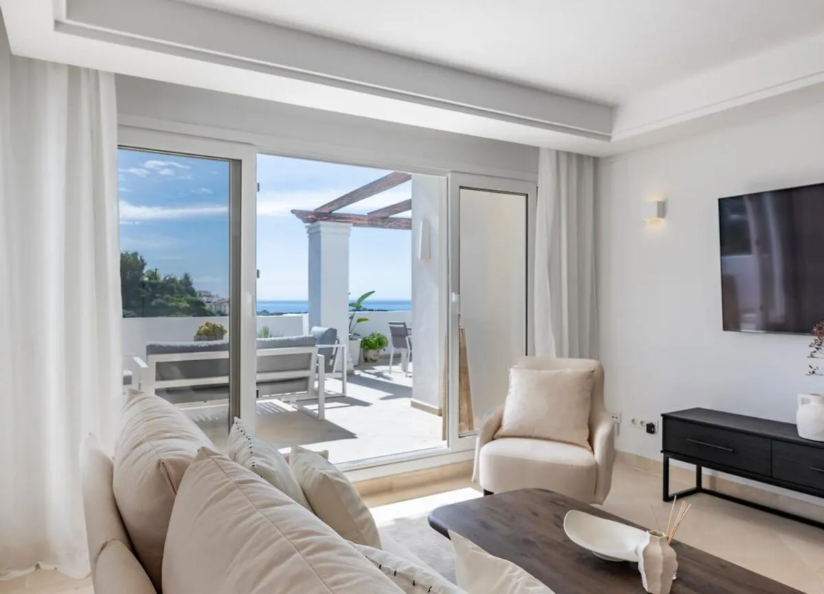 Elegant Duplex Penthouse With Sea And Mountain Views Apartment Marbella 0*,  Spain